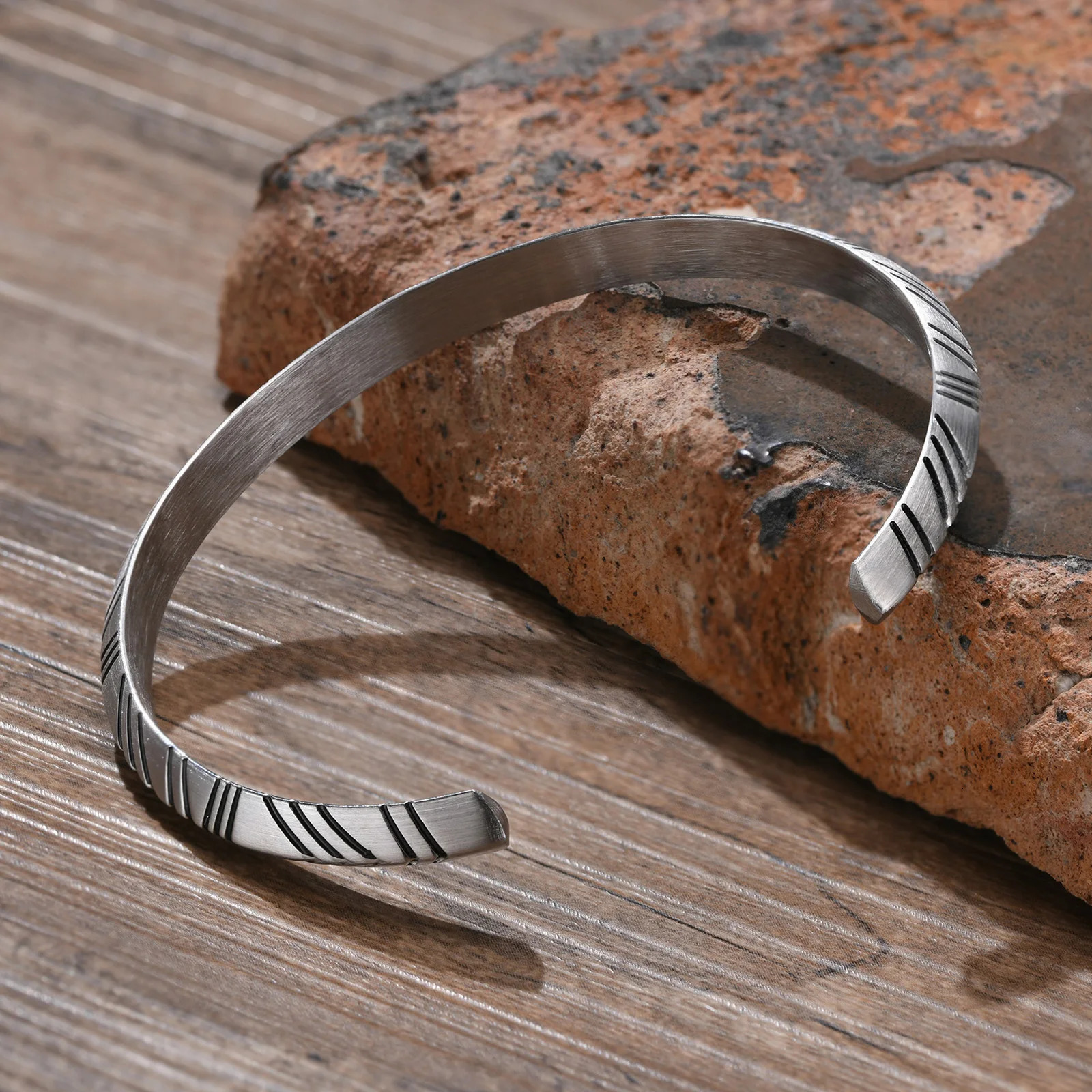 Viking Tribal Cuff Classic Norse Bracelet BangleMen BraceletStainless steel Celtic Style Cuff Bracelets250906