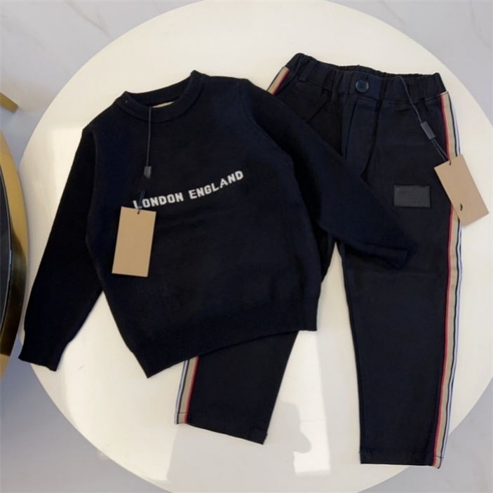 Luxury Boys u0026 Kids Clothing Designer Childrens clothing set Classic baby girl clothing set Fashion longsled sweater set Size 90cm150cm B17 C251021