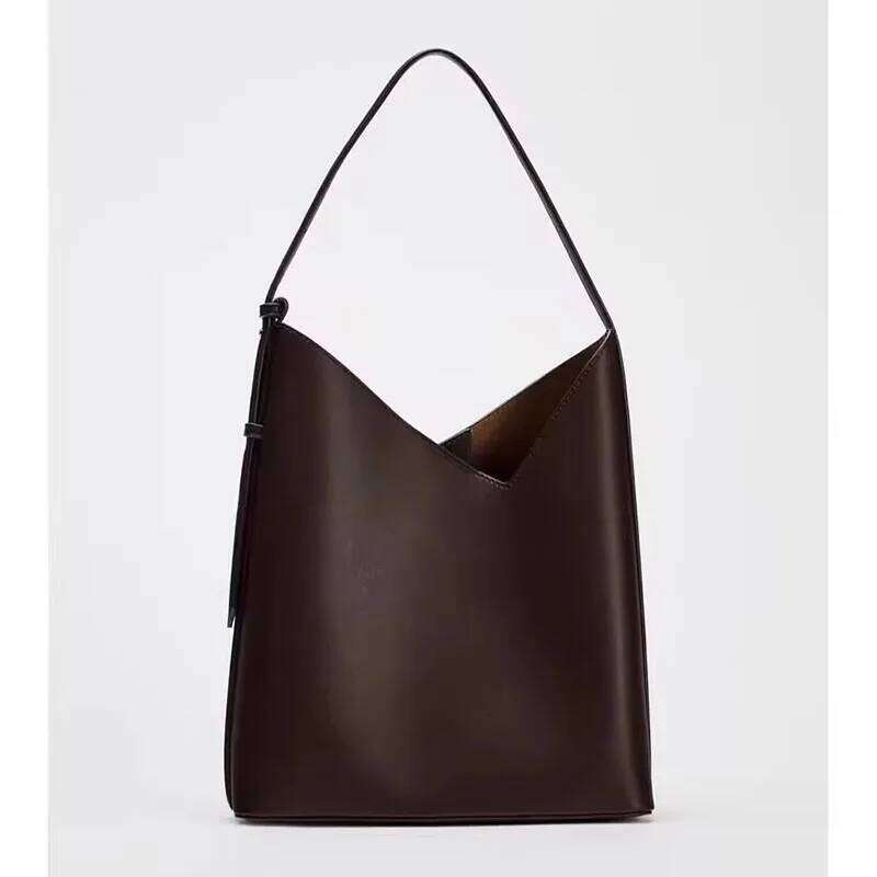 Fashion Women Shoulder Bags Designer Large Capacity Buckets Pu Leather Handbags Coffee Underarm Bag