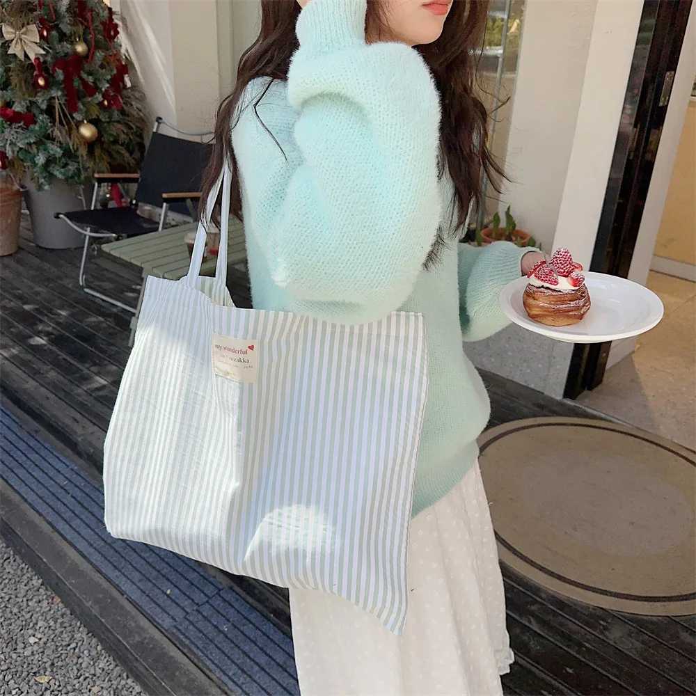 Large Capacity Canvas Women Handbags Tote Bag Striped Shoulder Bag Female Casual Multifunctional Travel Shopping Bags Handbag R250908