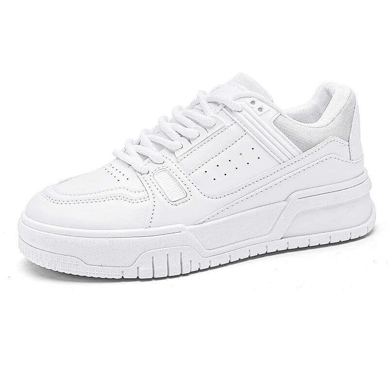 Korean Four Seasons Fashion Bread Thick Sole Black School Ultra Light Outdoor Leisure Sports Shoes for Men