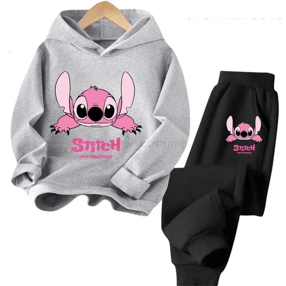Disney Children Hoodies Stitch Kawaii Fashion Pullover Sweatshirt Anime Trucksuit Manga Cartoons Girls Boy Kids Autumn Casual Clothes H250908