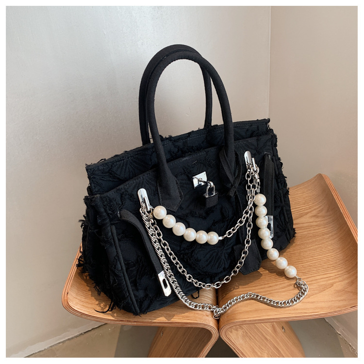 Hot Free shipping designer bags for womens Shoulder bags sliver black white New Fashion Shoulder Bag Large Capacity Leisure Chain Bag