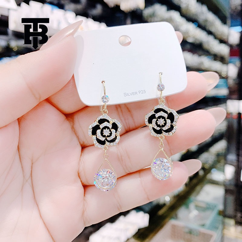 TB BHULAMTE Korean Style Elegant Luxury Accessories Exquisite Versatile Black Flower Style Designer Women's Earrings High-end Social Wear Retro P