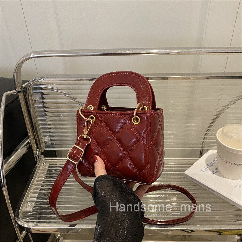 Fashion Textured Quilted Handbag Small Square Bag for Women Summer New Stylish Single Shoulder Bag Crossbody Bag