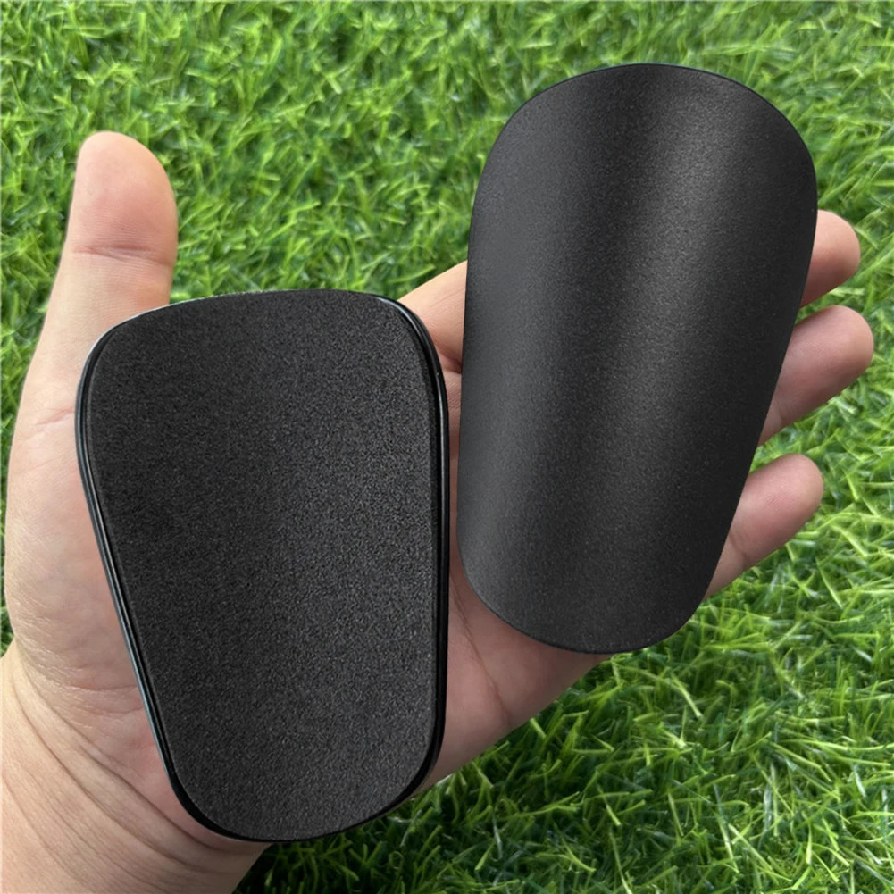 2pcs Mini Football Shin Pad Plastic Soccer Guard Leg Protector Football Training Shank Board for Kid Adult Breathable Shin Guard 250908