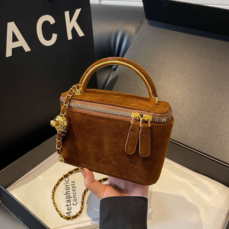 Designer's New French Box Niche High-end Women's Diagonal Shoulder Bag Personalized Multifunctional Mini Handbag