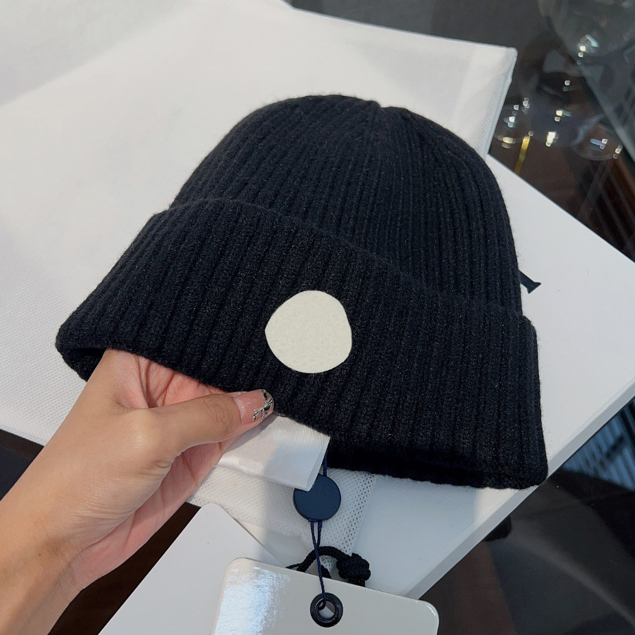 new Beanie Winter knitted beanie designer cap fashionable bonnet dressy autumn hats for men women skull outdoor cappelli travel skiing whol