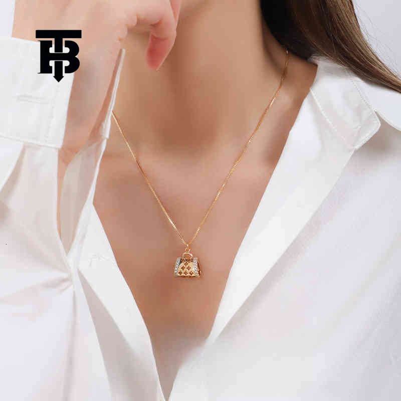 TB BHULAMTE French Retro Light Luxury Elegant Designer Bag Design Pendant Necklace Women's Accessories High-end Niche Personality Small Chanel St