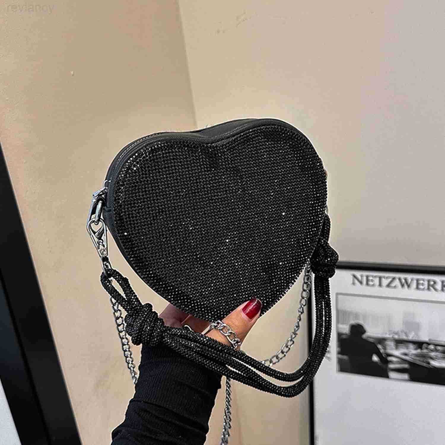 Evening Bag for Women Silver Purse Heart Shaped Purse Crossbody Bags Shoulder Handbag for FormalW250908