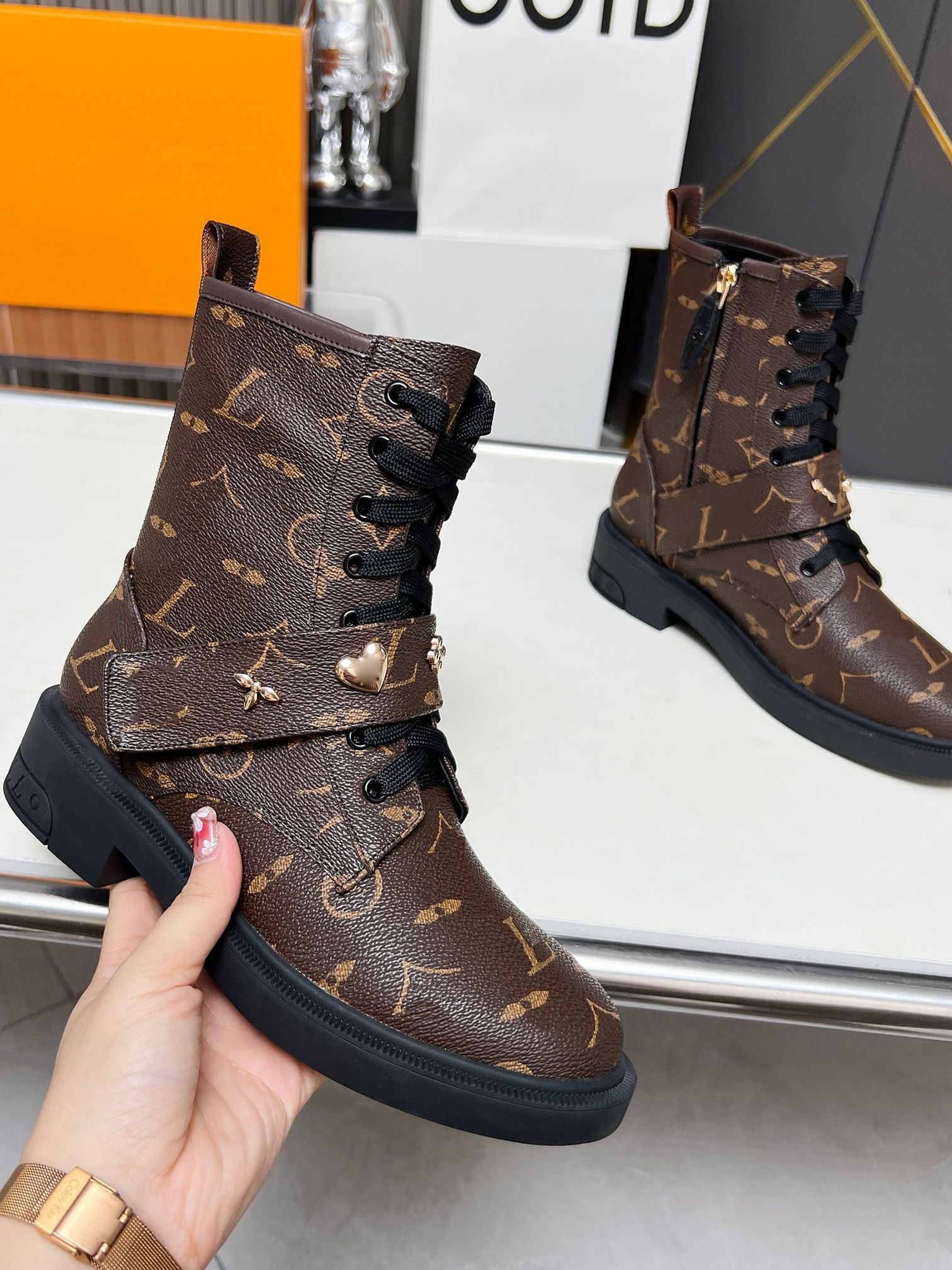 Beaubourg Ankle Boots Ladies Motorcycle Boots Womens Lace up Boots Designer Zipper Boots Winter New Chelsea Boots Leather Boots Cowhide Fabric Rubber Soles