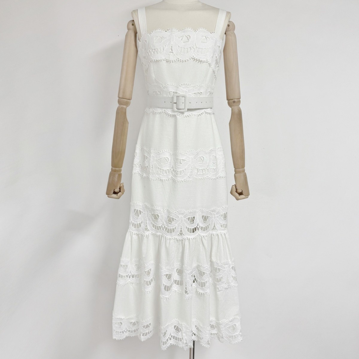 Summer New Vacation Style French Fashion Elegant Design WaistSlimming Strap Dress 210423