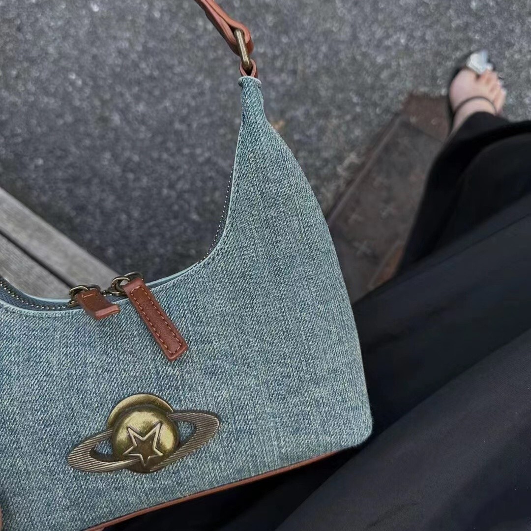 2025 Autumn New Women's Cowboy Underarm Bag Trendy Retro and niche Design Versatile bag Women's Shoulder Bag Designer Bag