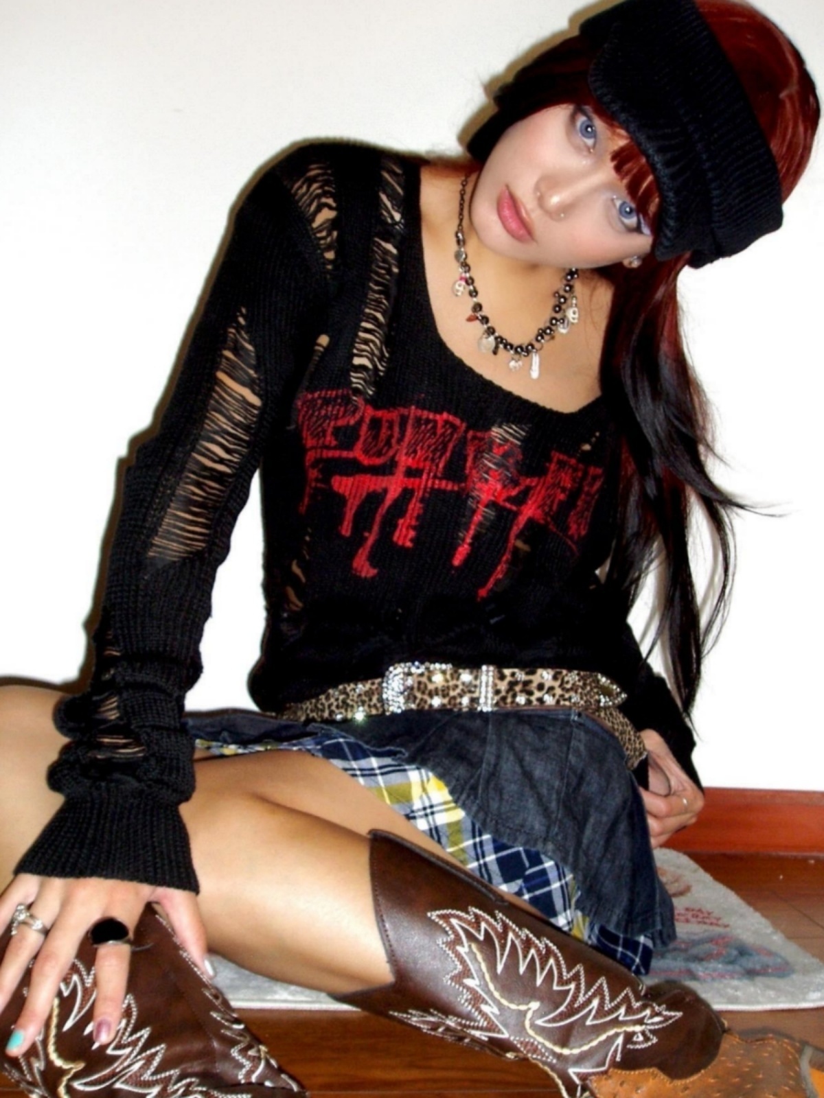 Knitted Sweater Long Sleeve Distressed Fringe Vintage Punk Street Hip Hop Slim Gothic New Style 241116