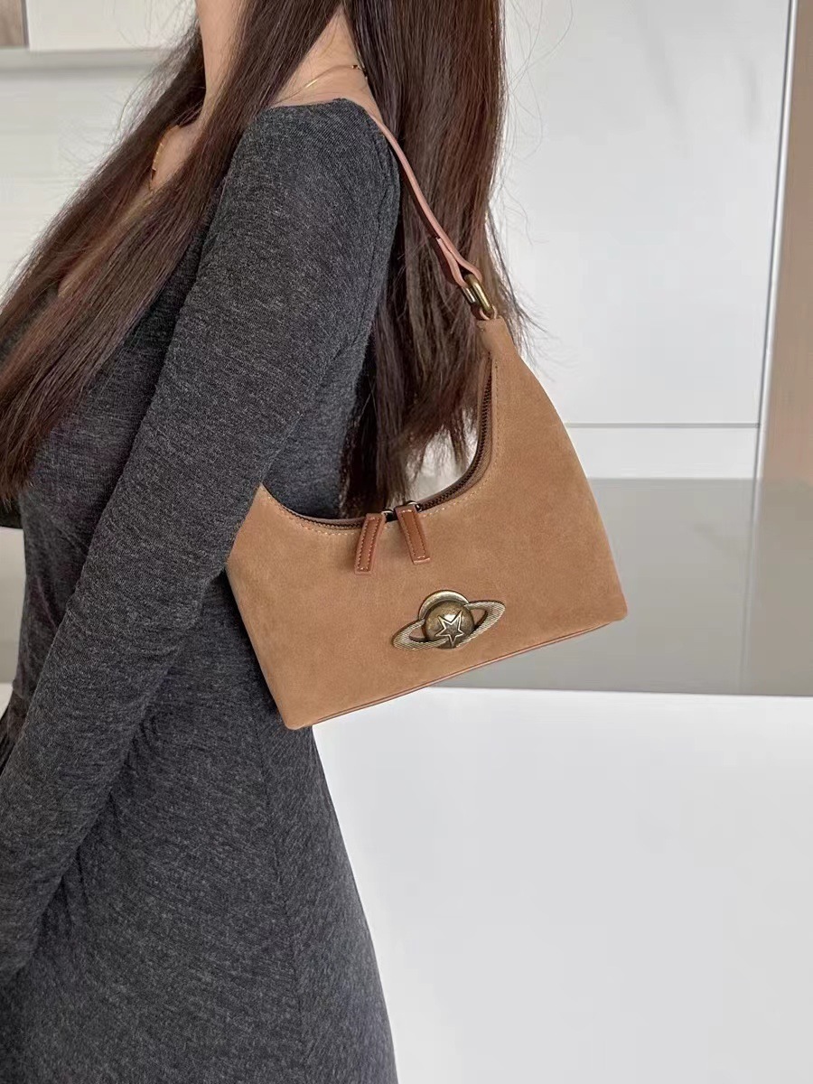 2025 Autumn New Women's Cowboy Underarm Bag Trendy Retro and niche Design Versatile bag Women's Shoulder Bag Designer Bag