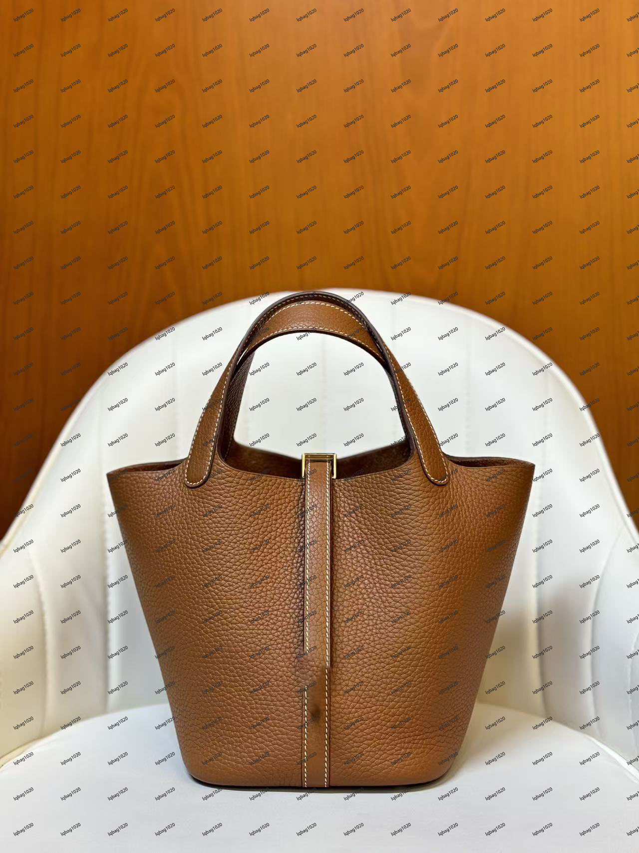 10A Top Quality Elegant Casual Shoulder Bag Large Capacity Gym Bag Large capacity Perfect Top cortex Casual bag 888999