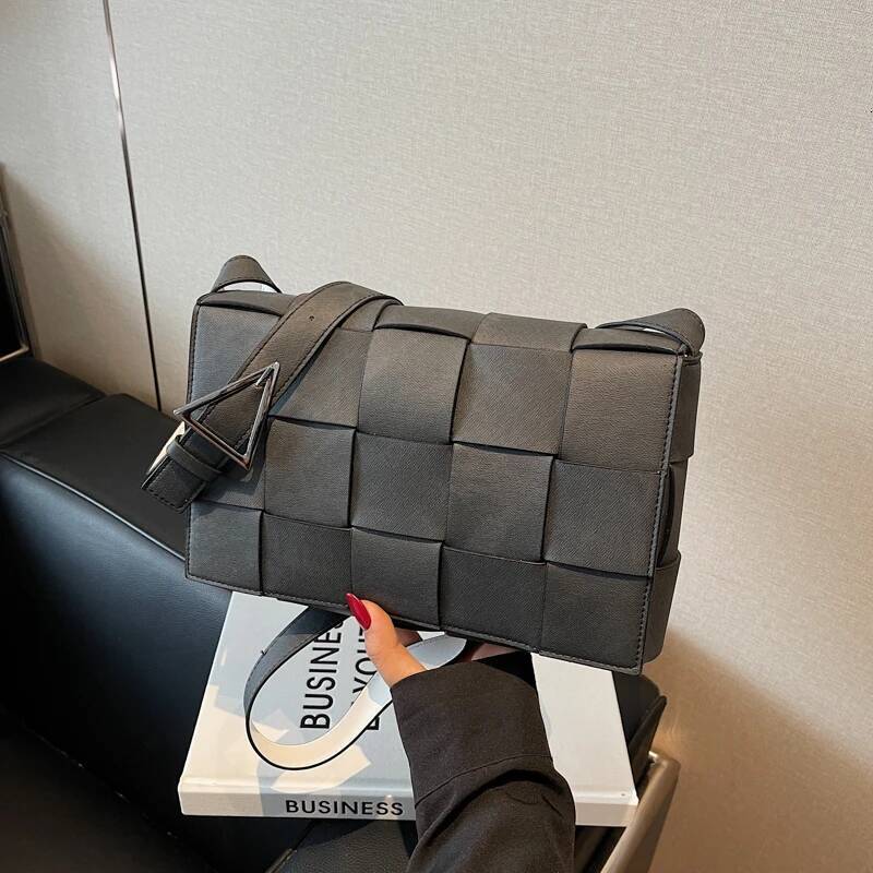 2025 new collection 2025 Leather Woven Women's Crossbody Bag Handbag Luxurious And Fashionable Women's Shoulder Bag Autumn New Designer Bag