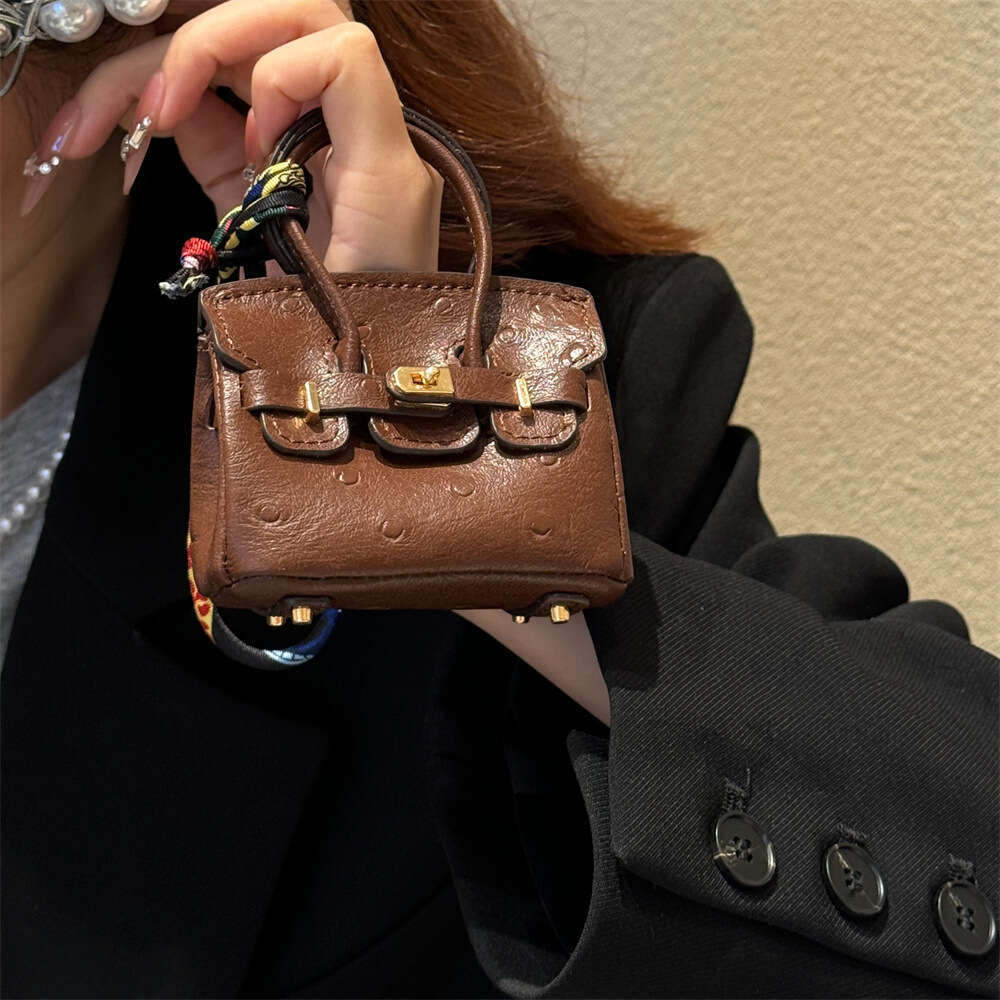 DHgargets Chanel Style Ostrich Pattern Earphone Compatible with Apple 1/2 Generation Simple Niche Case 3rd Generation/PRO2