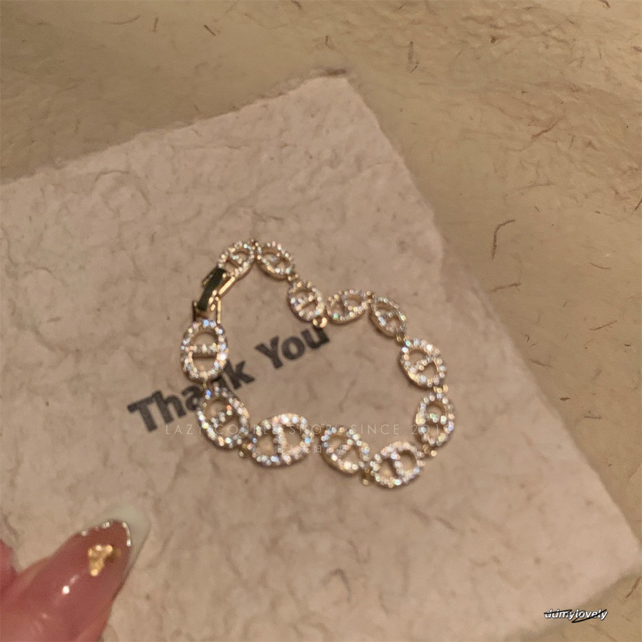 Gold Tone Linked Oval Bracelet With Rhinestone Accents Trendy Daily Party Wear Gift For Her High Quality And Eye - Catching Jewelry ddmylovely