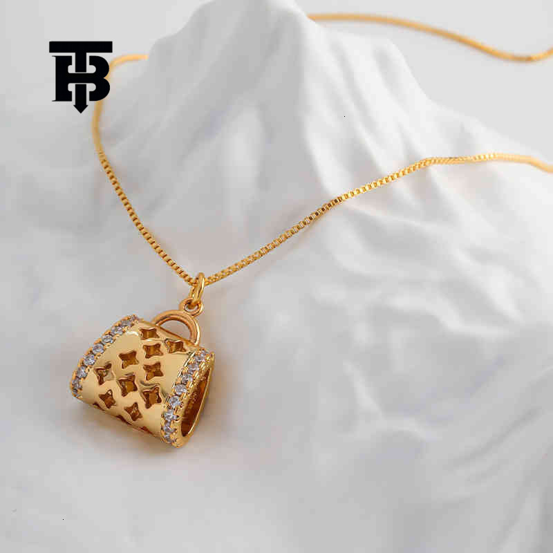 TB BHULAMTE French Retro Light Luxury Elegant Designer Bag Design Pendant Necklace Women's Accessories High-end Niche Personality Small Chanel St