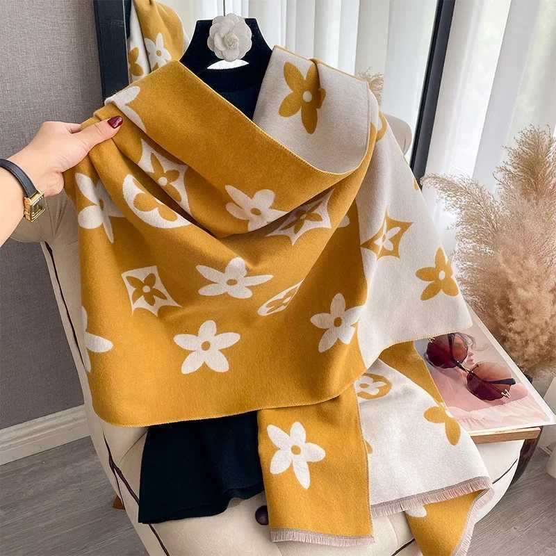 Designer 2025 Elegant Jacquard Design Scarf for Women Cashmere Soft Warm Fringe Shawl Autumn Winter Windproof Blanket Scarf Scarves Y250908