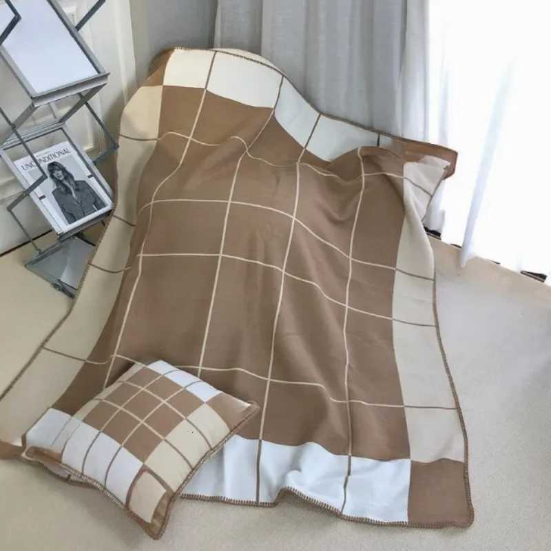 Designer 1pc Soft cashmere blanket shawl office air conditioning nap travel wool blanket home decoration sofa blanket Y250908