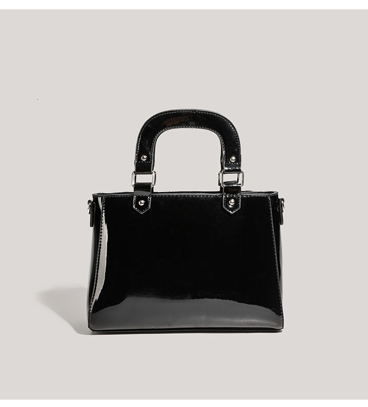 2025 autumn new bag Japanese style niche design versatile fashion, sweet and trendy spicy girl's shoulder bag designer bag