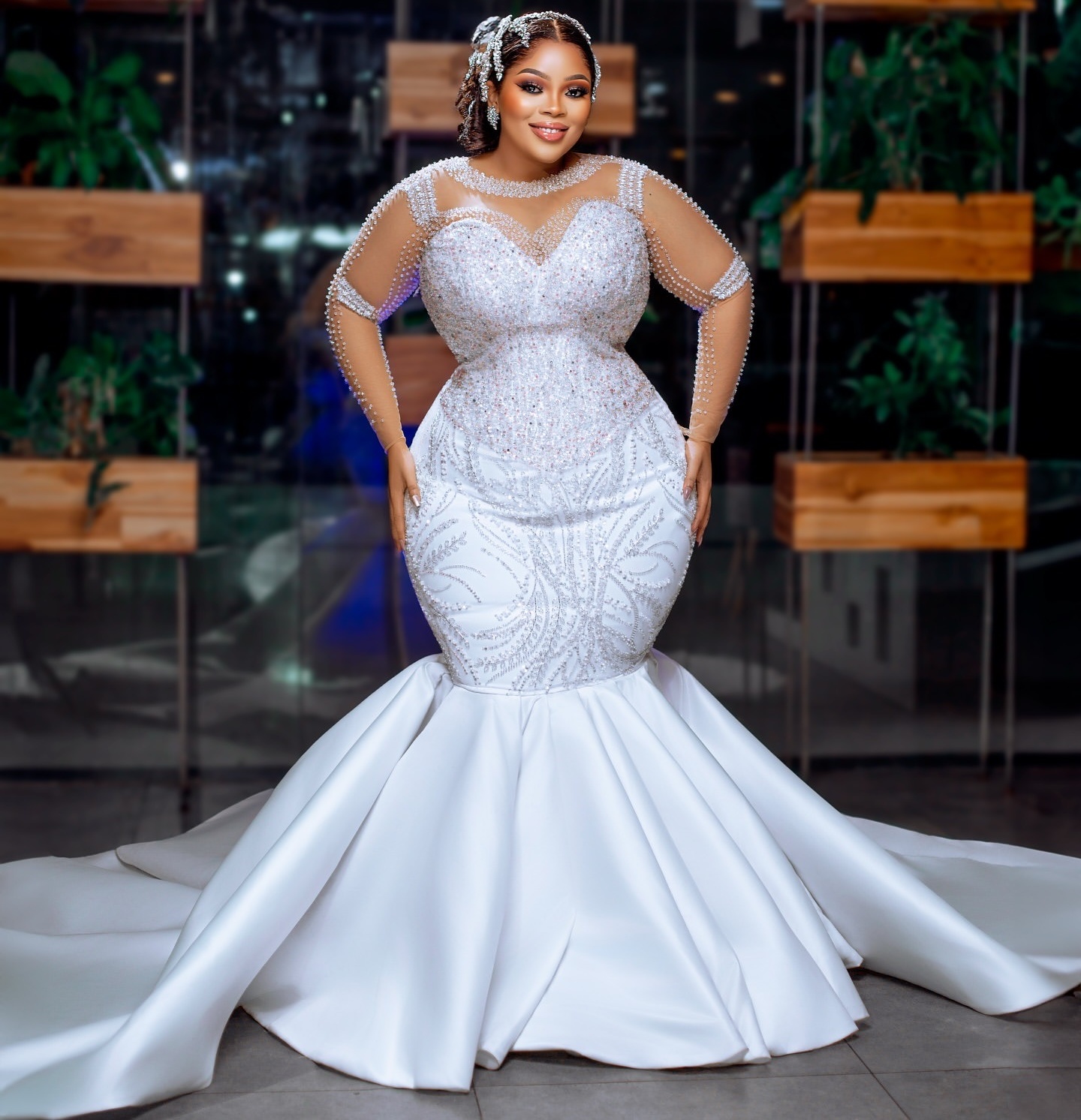 2025 Aso Ebi Plus Size Ivory Mermaid Wedding Dress Full Sleeves Beaded Sheer Neck Sequined Lace Satin Luxurious Bridal Gowns Dresses ZJ0455