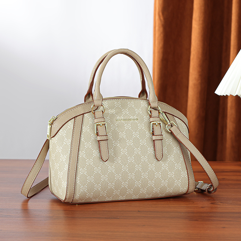 F Free Shipping New Designer Fashion Printed Chain Underarm Bag Single shoulder crossbody bag High quality dh4300051