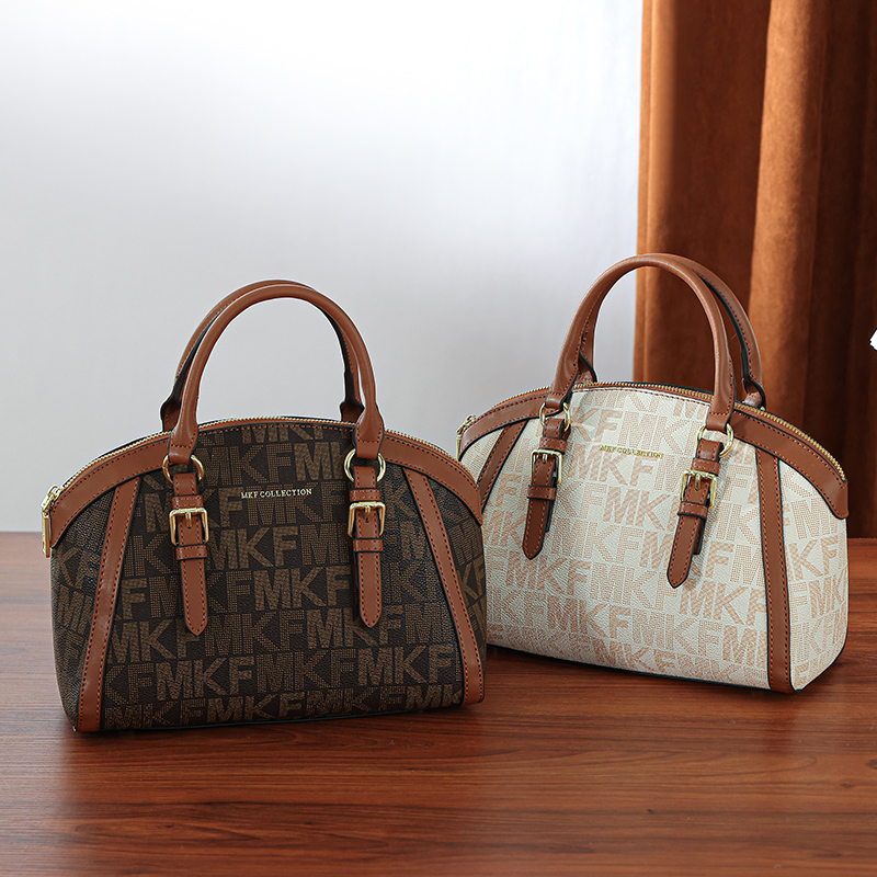 F Free Shipping New Designer Fashion Printed Chain Underarm Bag Single shoulder crossbody bag High quality dh4300051