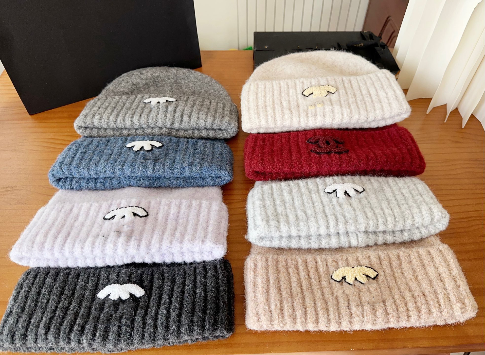 Designer Winter Knitted Woolen brimless beanie Women Chunky Knit Thick Warm Beanies Hats Neutral and versatile colorfull bunnie hat