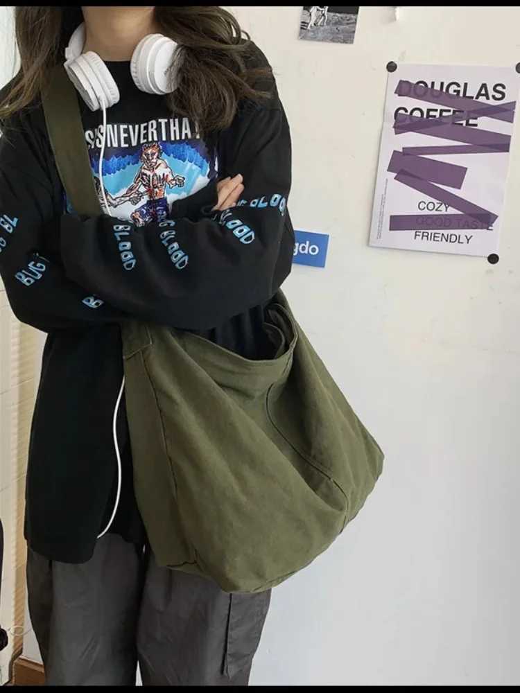 Womens Shoulder Bag Large Canvas Crossbody Bags for Women 2023 Cotton Cloth Fashion Korean Female Students School Bag Handbags R250908