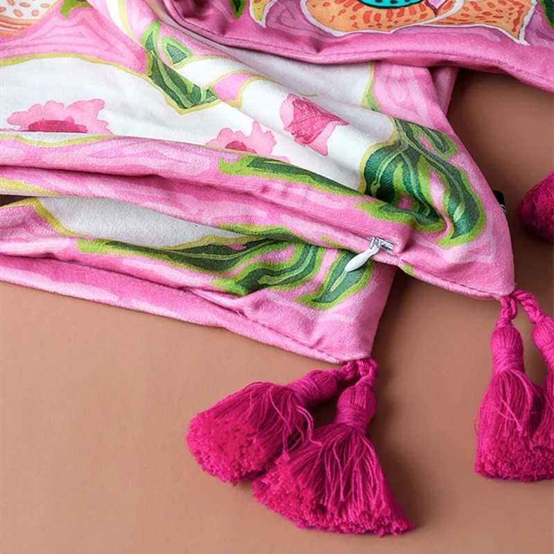 Luxurious Vintage Double Side Cushion Cover Dog with Vase Flower Chinese French Home Decoration Sofa Pillowcase Shell Animal Square Y251108