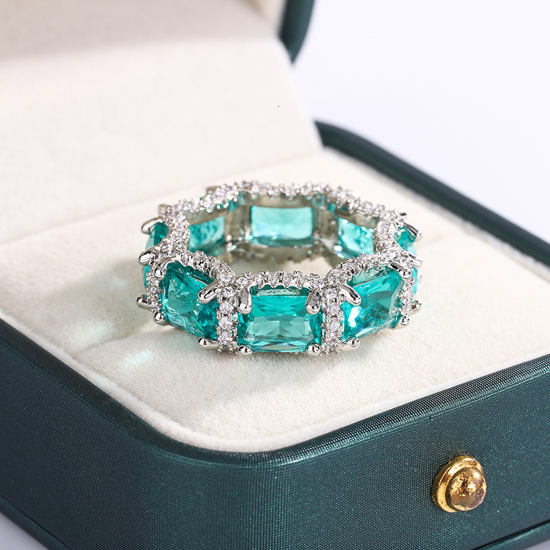 Paraiba simulation gemstone women's ring recommended by Little Red Book, high-end jewelry inlaid with sea blue gemstone topaz ring