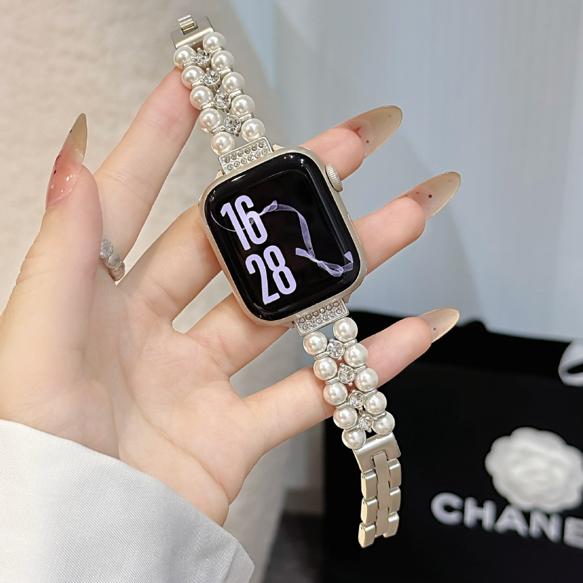 Pearl Chain Bracelet Metal Strap for Apple Watch Band series 10 46mm 42mm 45mm 49mm Smart Strap iWatch 9 8 7 6 5 4 3 ultra 2 1 Bling Diamond Bands bra