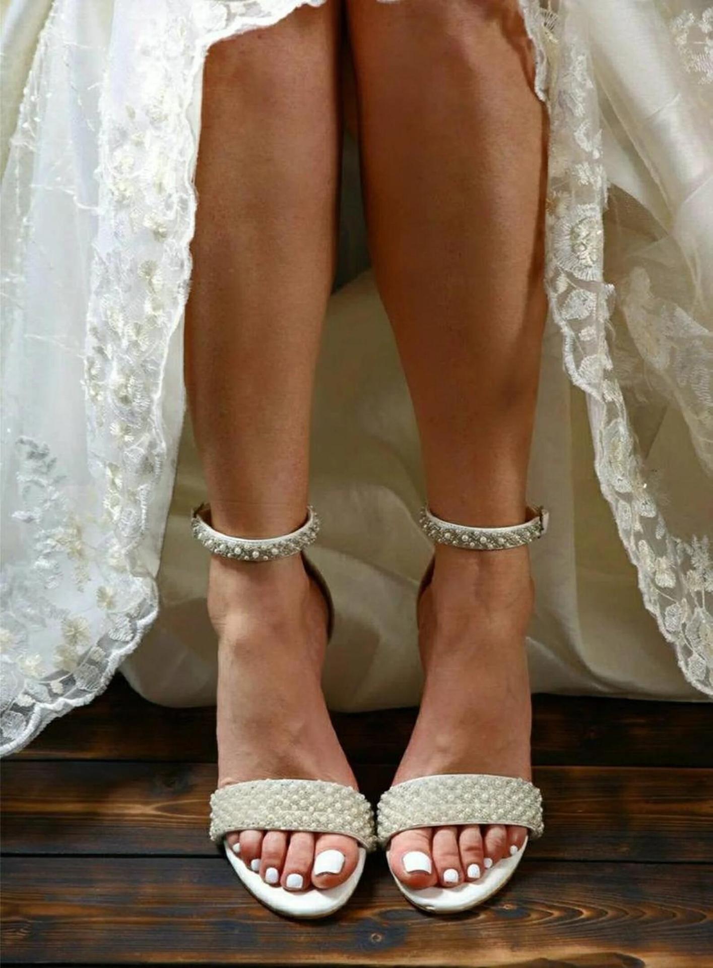 Ivory Pearls Beaded Wedding Bridal With Strap Open Toe Ladies Fashion Chunky Heel Bride Women Shoes Sandals Lg0205 Youmaidress