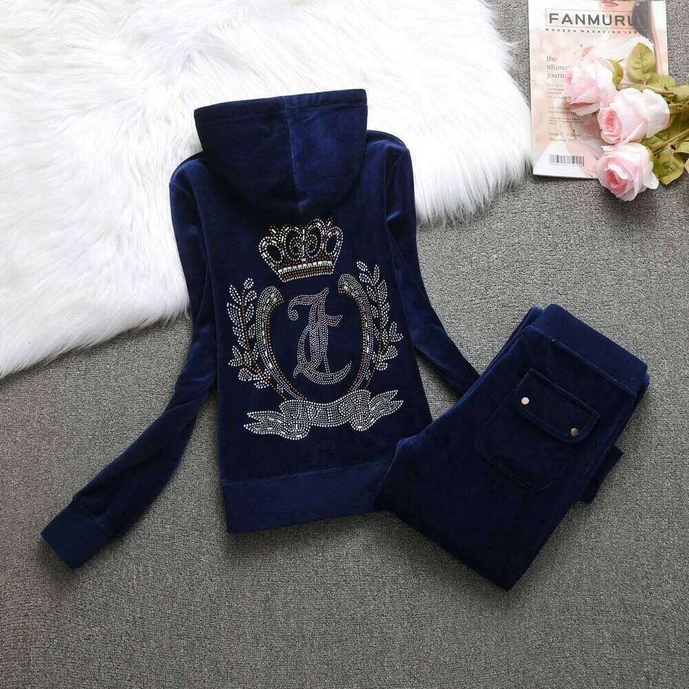 Juicy Cotoure Tracksuit 2 Piece Outfits Luxury Embroiery Rhinestone Hooy Womens Designer Juciy Sweatsuit Zip Up Hooie Jacket Yogawomen Sets Sports Clo