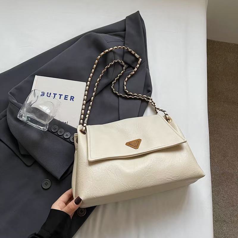 Purse Shoulder Crossbody Designer 2025 Ladies Flap Fashion Handbag Square Leather Black Chain Mini High Quality Armpit Bag