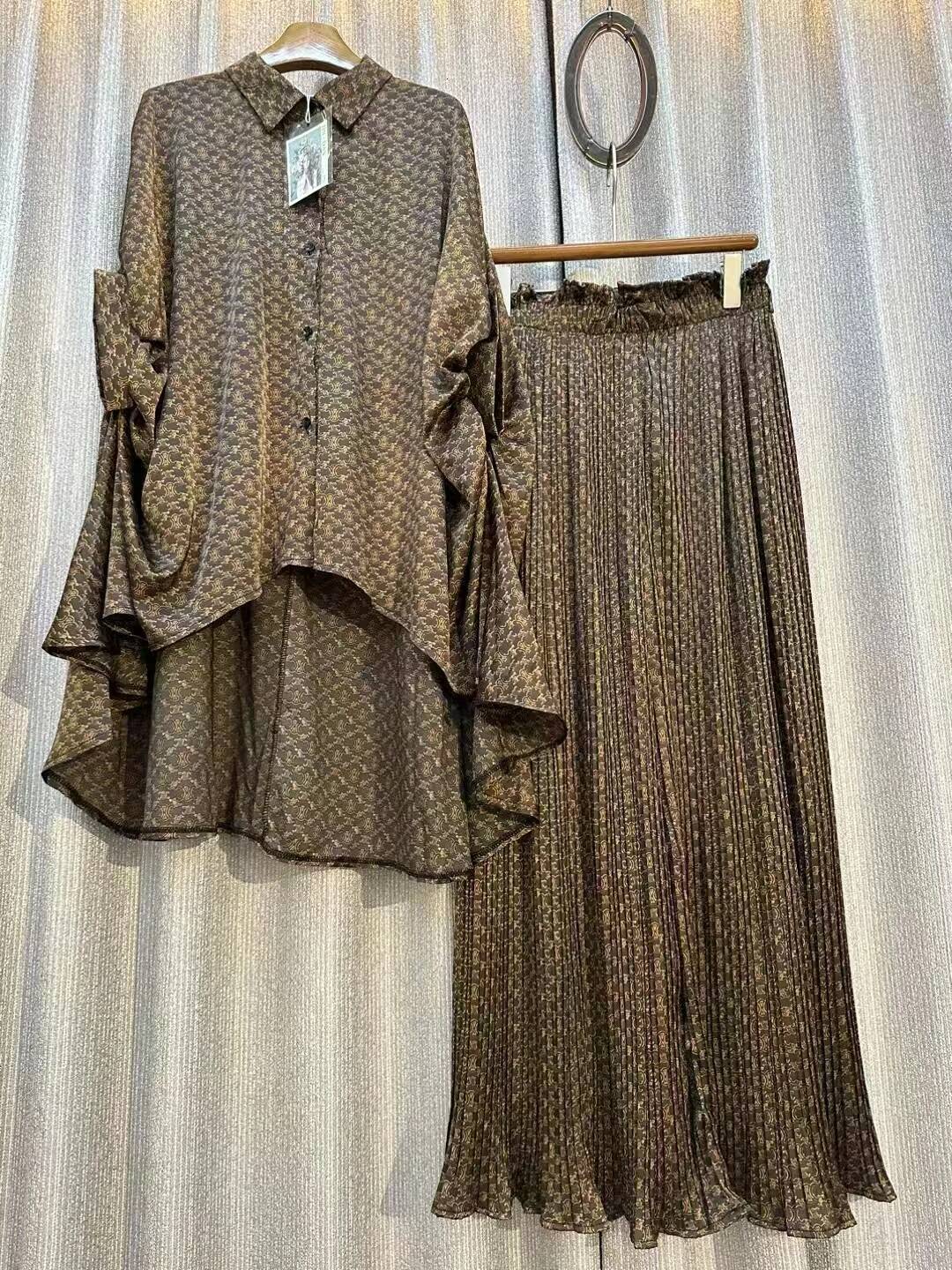 2025 design Luxury Printed Single breasted Long sleeved Shirt with Elastic Waist, Wide Leg Pants, Two piece Autumn/Winter New Designer Clothing