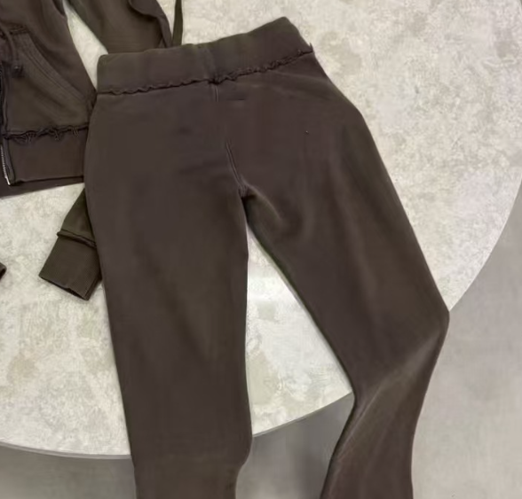 Women's set, high-quality designer, trendy and elegant set, retro sports pants, cardigan sweater set