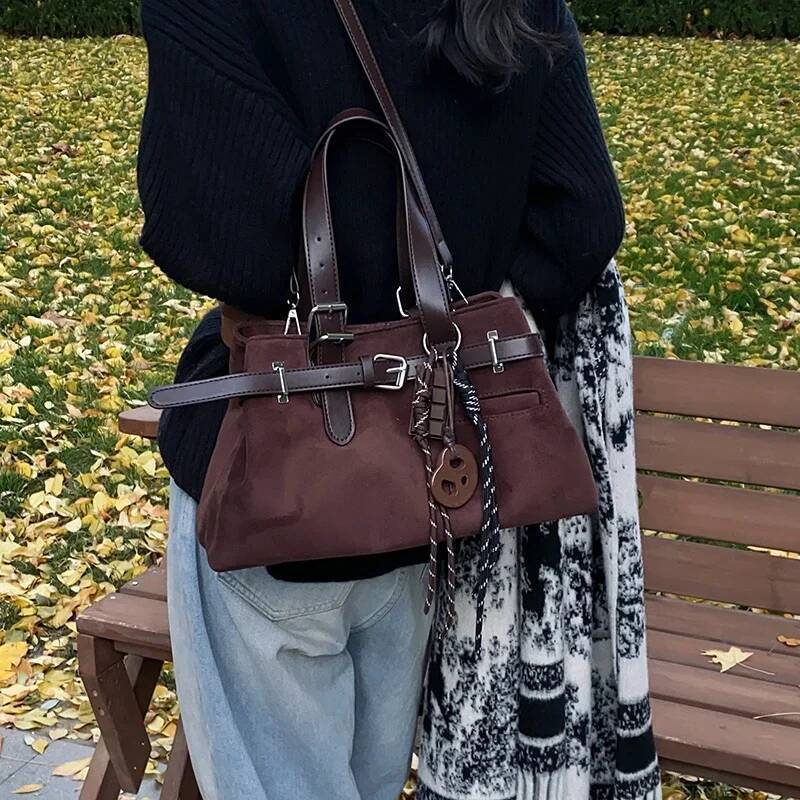 2025 new collection Retro Suede Women's Shoulder Bag Simple And Fashionable Large Capacity Popular Handbag Travel Women's Handbag Autumn New