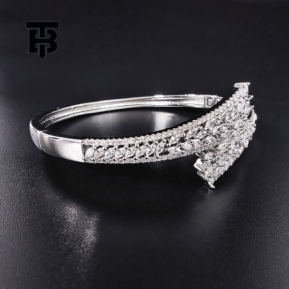 TB BHULAMTE Designer Luxury New Zircon Leaf High-end Fashion Open Bracelet Simple And Elegant Daily Commute Versatile Style S8258 Fashion Jewelry
