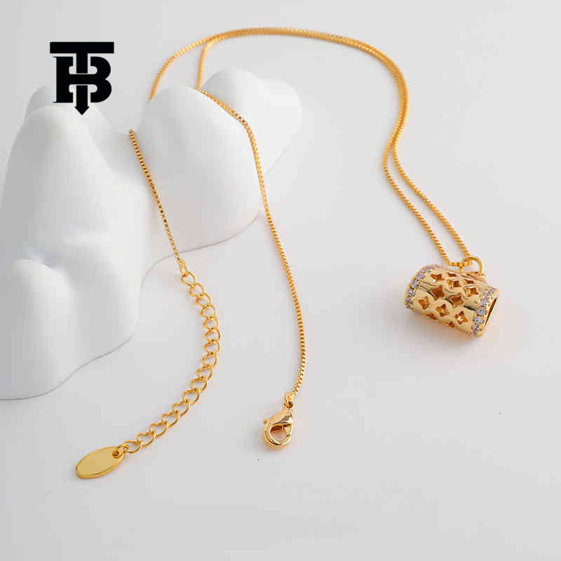 TB BHULAMTE French Retro Light Luxury Elegant Designer Bag Design Pendant Necklace Women's Accessories High-end Niche Personality Small Chanel St