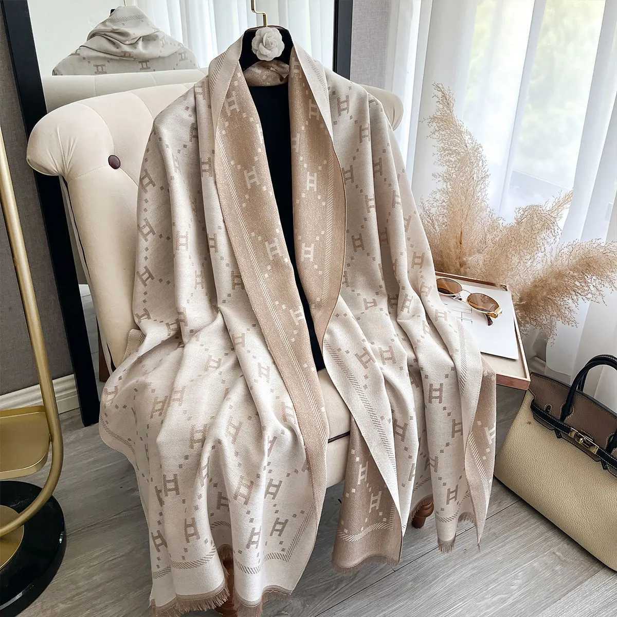 Designer Blanket Ladies Muslim Print Hijab Golden Thread long Scarf Design Spring and Autumn Sun Protection Scarf Shawl Foulard Wrap Headscarf Y250908