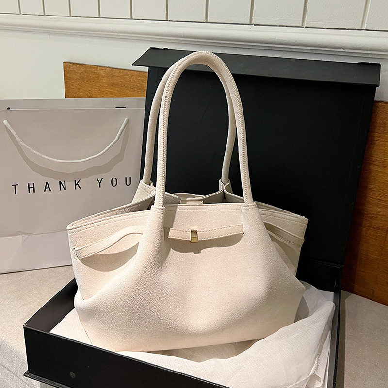 Hot Free shipping designer bags for womens Shoulder bags beige brown green black Autumn and Winter Simple Commuter Handheld Shoulder Bag