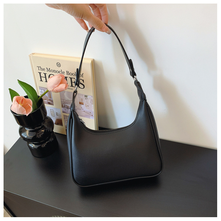 Free Shipping 2025 New Women's Crescent Moon Bag Solid Color Minimalist Shoulder Bag Underarm Purse Versatile Top Handle Crossbody Bag