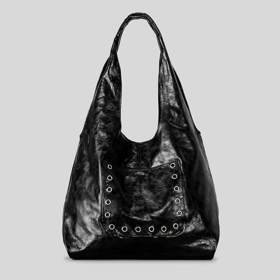 Vintage Rivet Large Capacity Women Shoulder Soft Oil Wax Pu Leather Handbags Big Tote Bags Retro Motorcycle Bag 2025