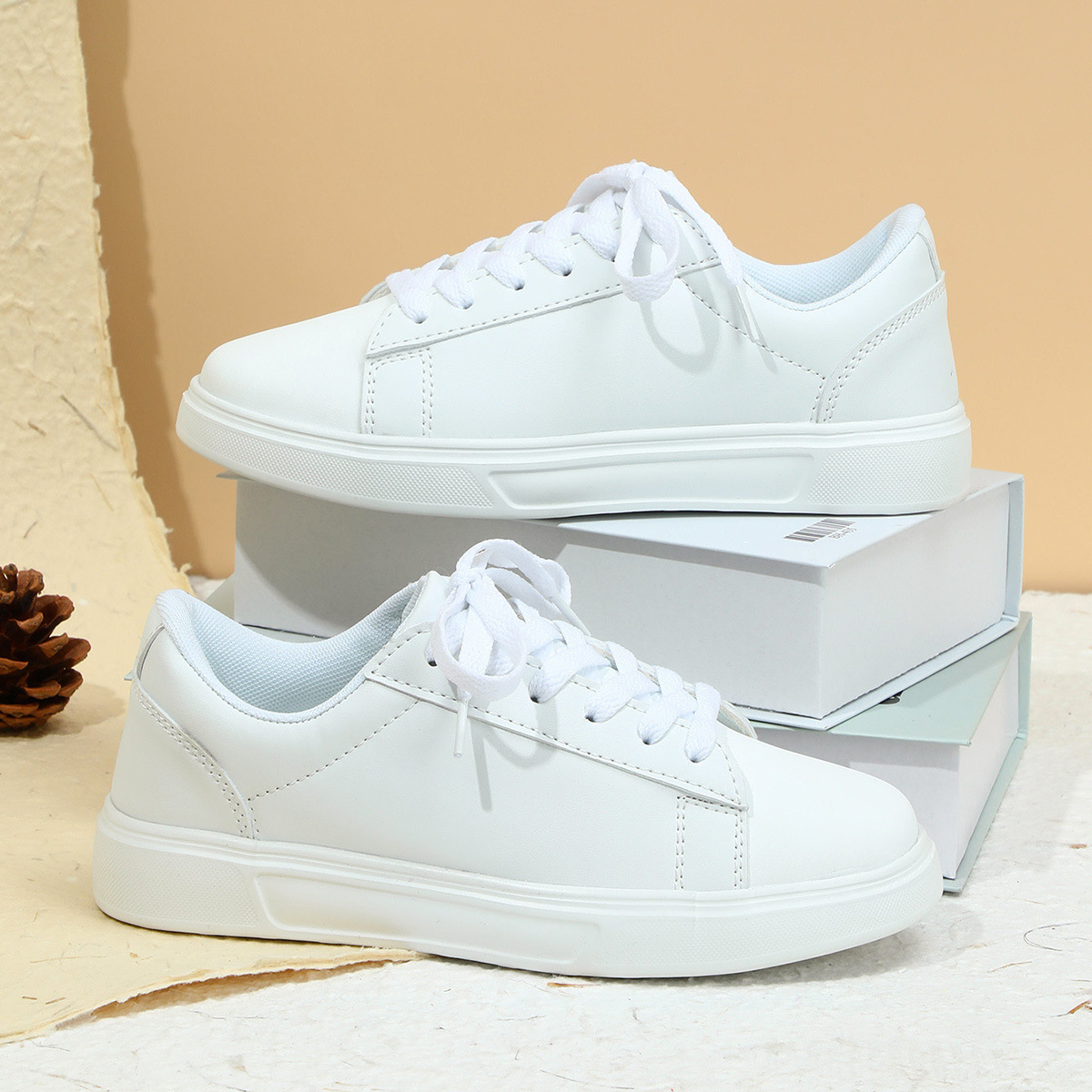 Designer Shoes Korean version trendy thick-soled skate shoes Couple style casual flat sports shoes Soft-soled comfortable white sneakers free shipping