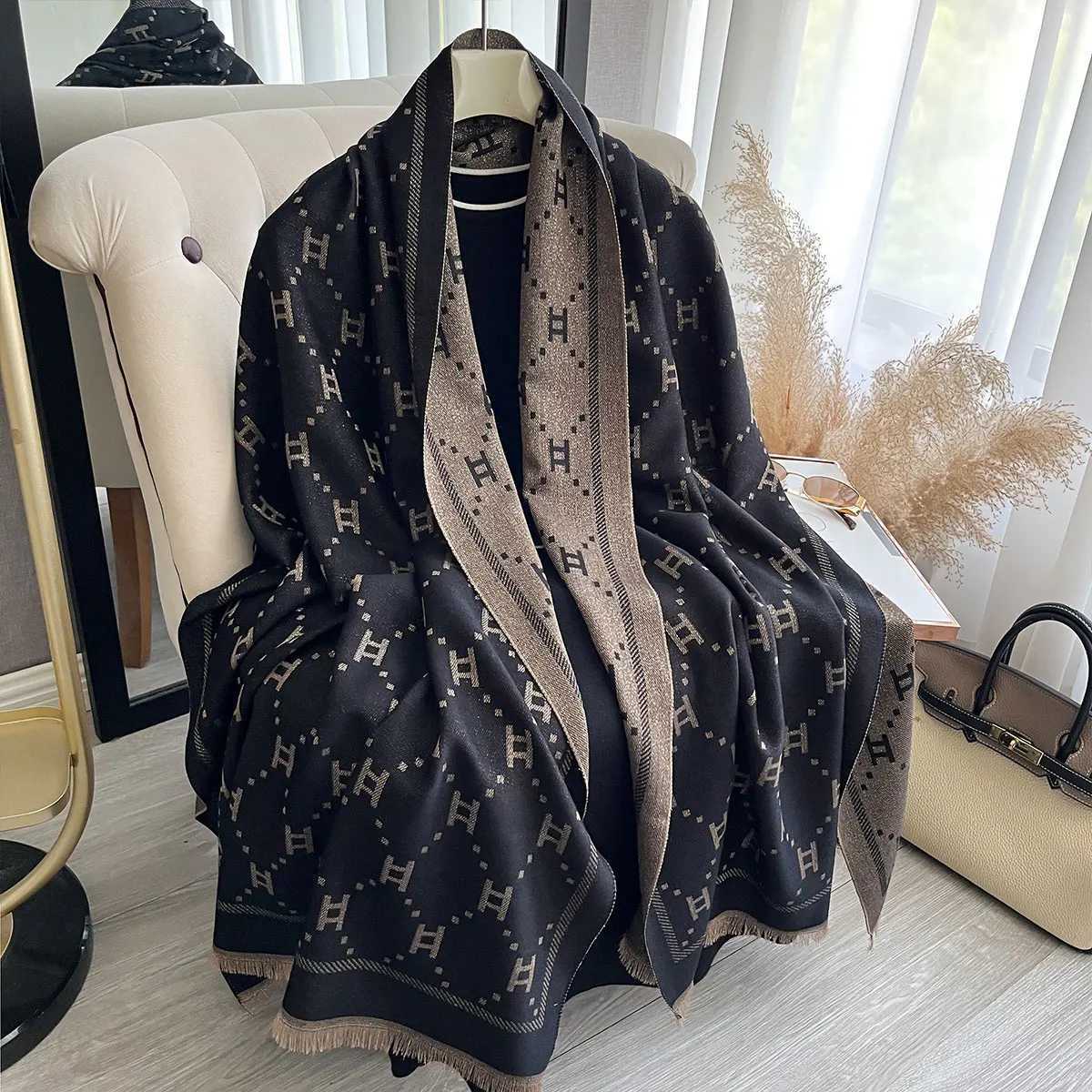Designer Blanket Ladies Muslim Print Hijab Golden Thread long Scarf Design Spring and Autumn Sun Protection Scarf Shawl Foulard Wrap Headscarf Y250908