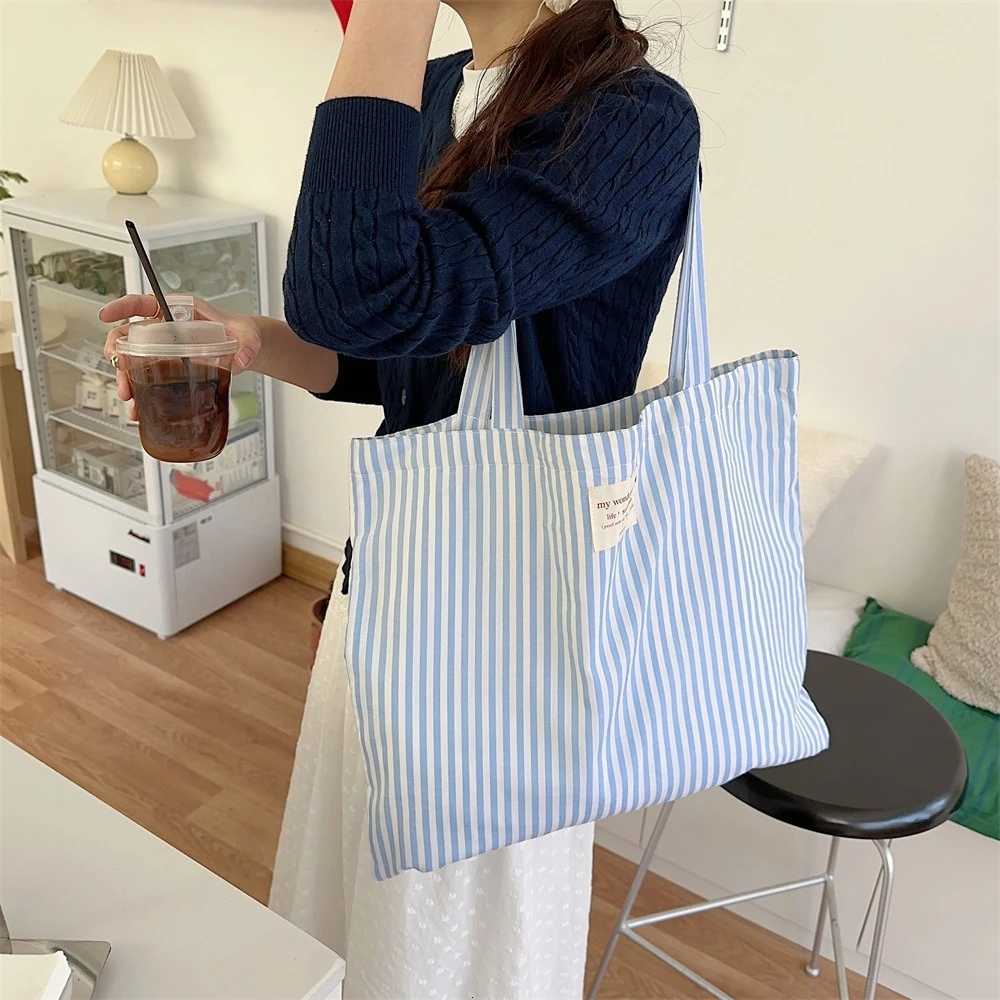 Large Capacity Canvas Women Handbags Tote Bag Striped Shoulder Bag Female Casual Multifunctional Travel Shopping Bags Handbag R250908